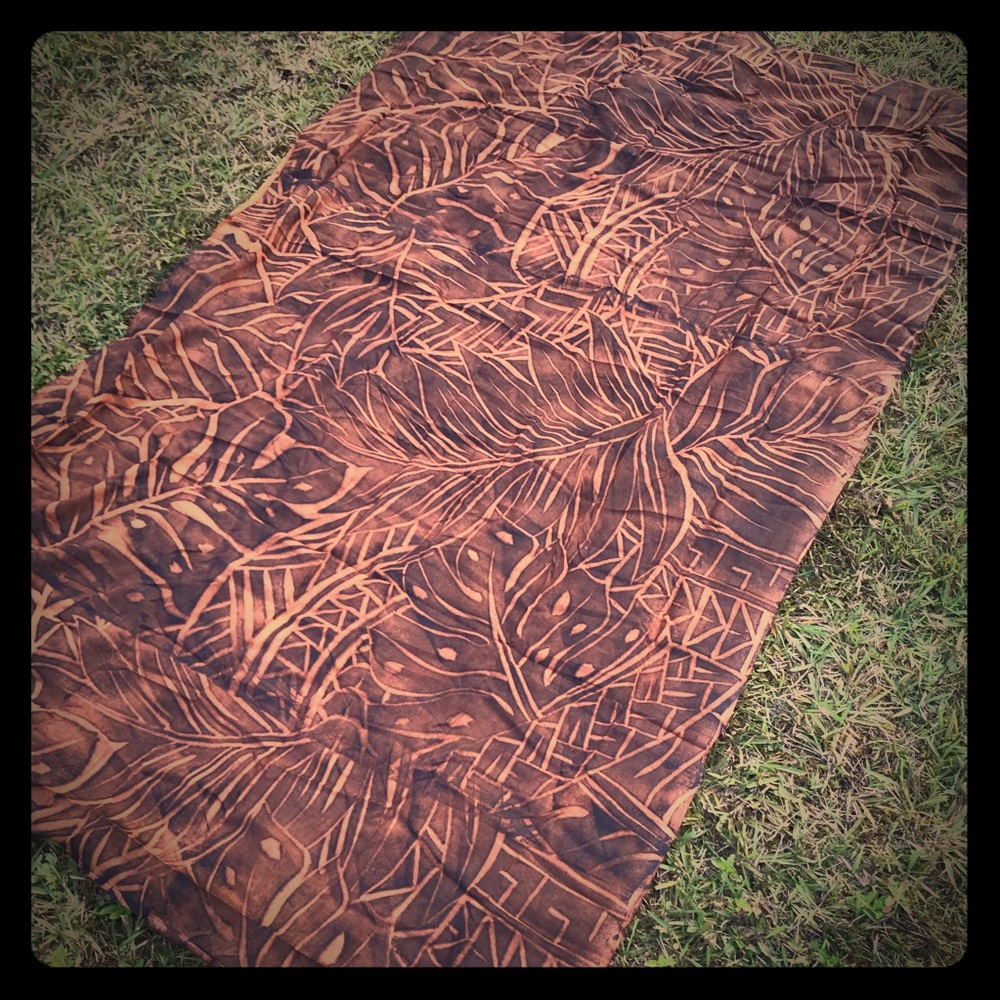 PAREO. Beach Wrap. Sarong